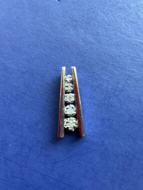 Diamond pendant